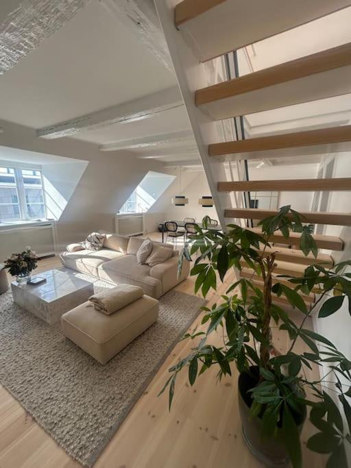 Kings Apt, Doublex W Water View & Private Terrasse Lejlighed *